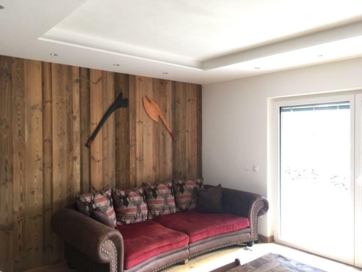 Chasa Chalur Apartment Fliess Ngoại thất bức ảnh